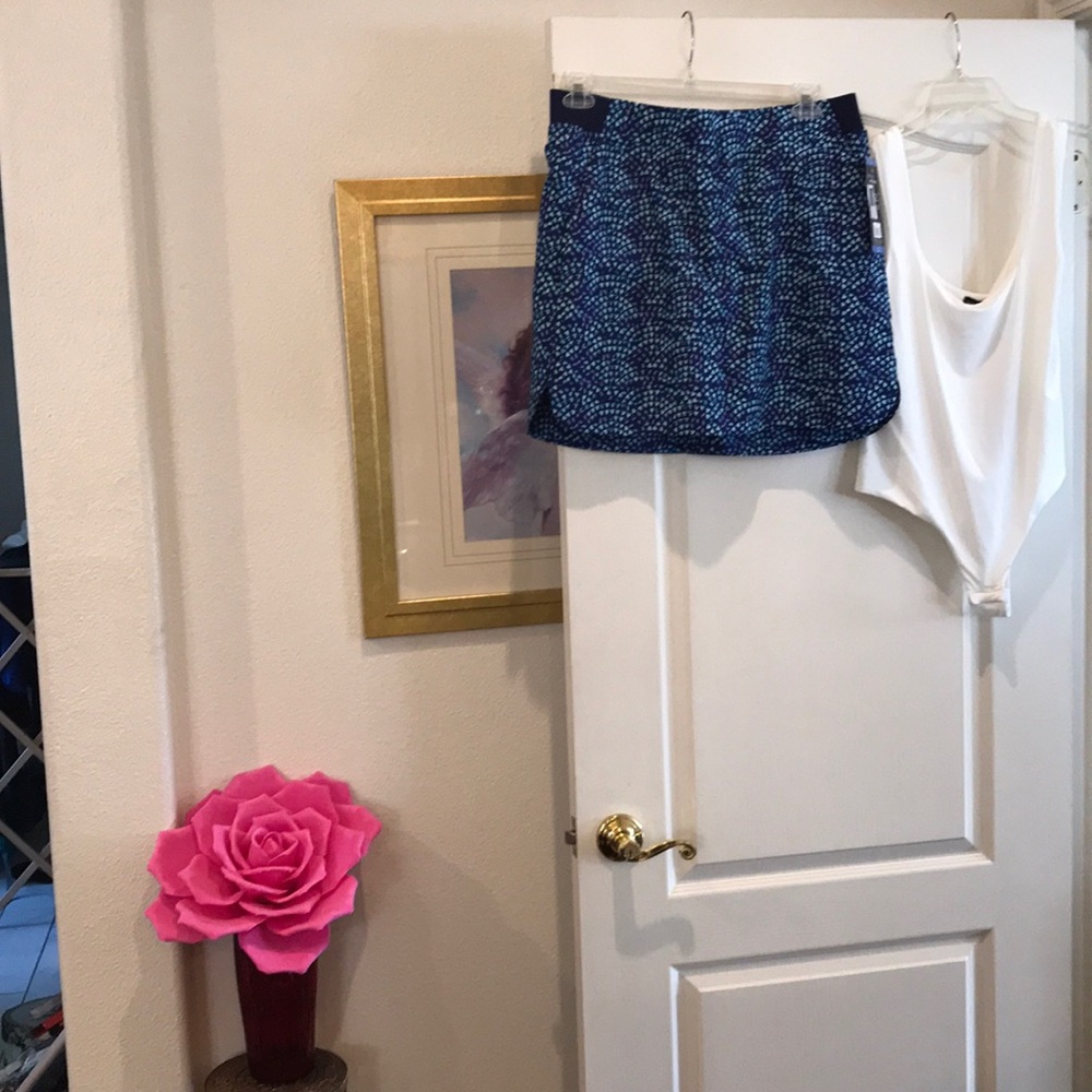 Cypress Club Smoothing Waistband Slimming Skort